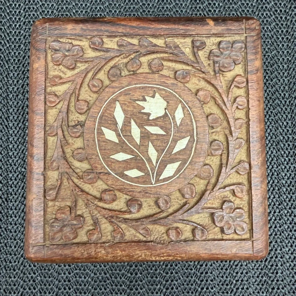 Hand Carved Wooden Trinket Box Floral Inlay Hinged Jewelry Keepsake Box 4x4